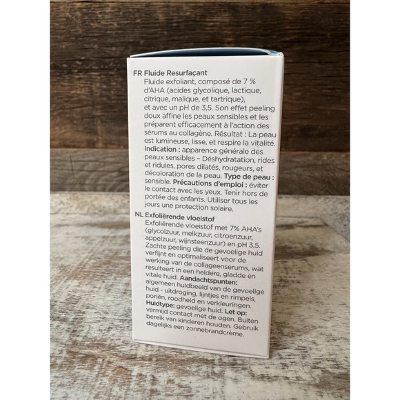 QMS Active Exfoliant 7% Sensitive Resurfacing Fluid 30ml | MSRP = $110 - Picture 3 of 6